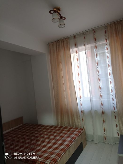Vând apartament cu doua camere