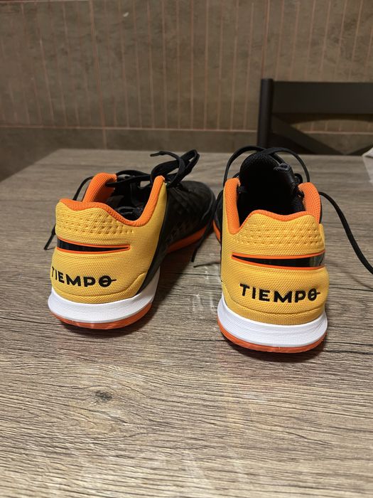 Vand adidas de sala nike tiempo