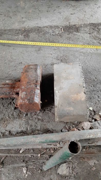 Продам кувалду железную