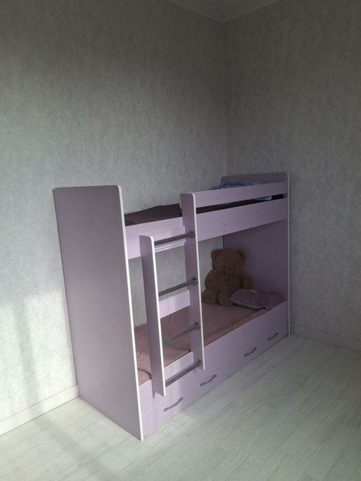 Продаётся двухярусный кровать