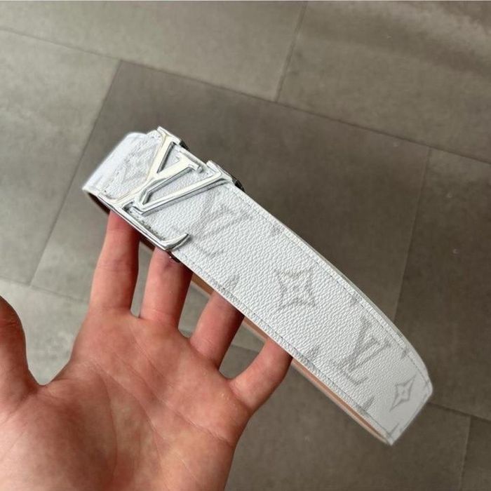 *ULTIMELE STOCURI* Curea LV Premium White