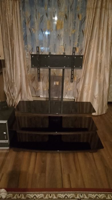 Подставка для телевизора