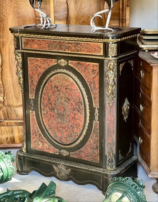 Comodă Charles Boulle stil Napoleon III – piesă deosebită