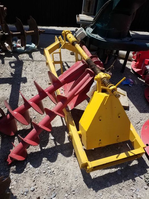 Ямобур на МТЗ ДЭМ 112