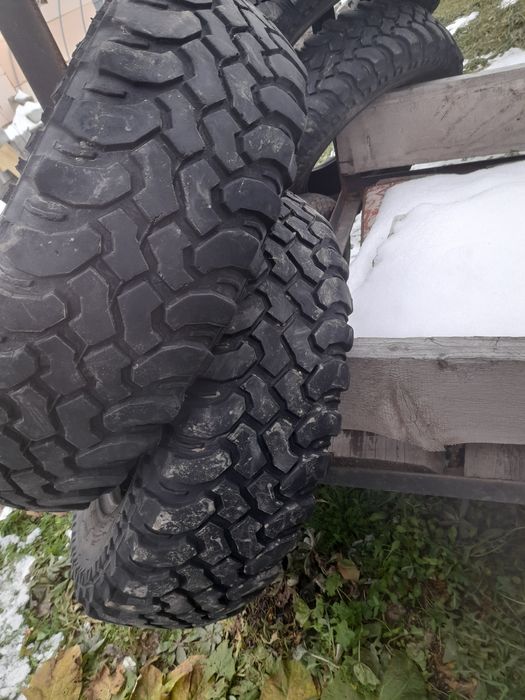 Продам грязевые шины на ниву