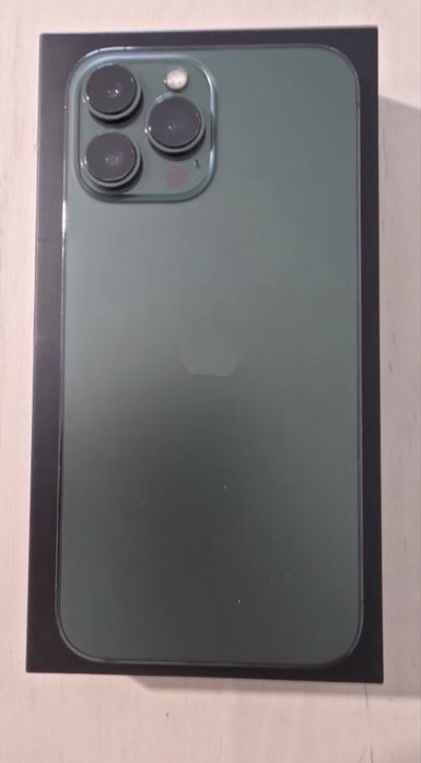Iphone 13 pro max green