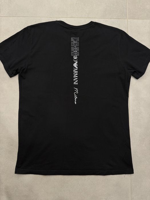 Маркови тениски отговарящи на размер Л