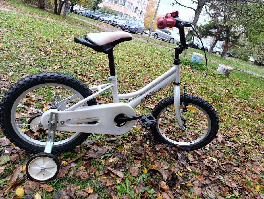 Детско колело с педали 4-8г