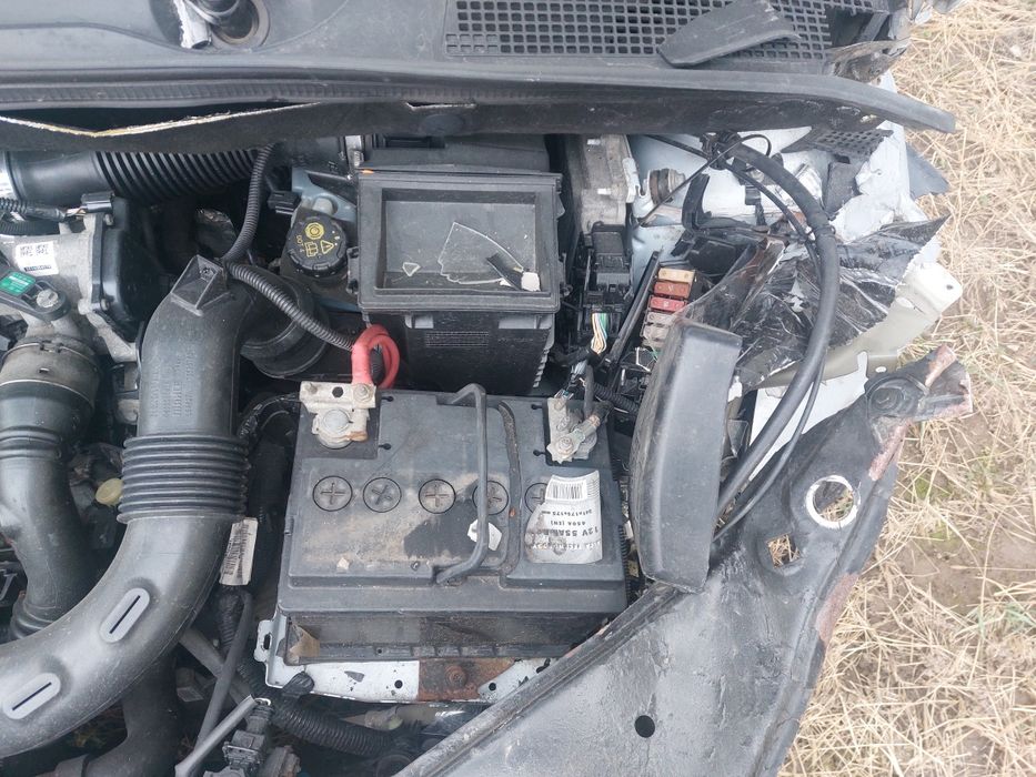 De vanzare dacia doker1,5dci avariata