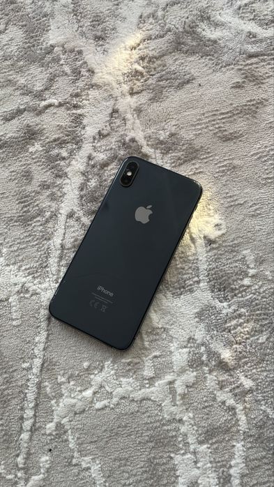 iPhone Xs max.