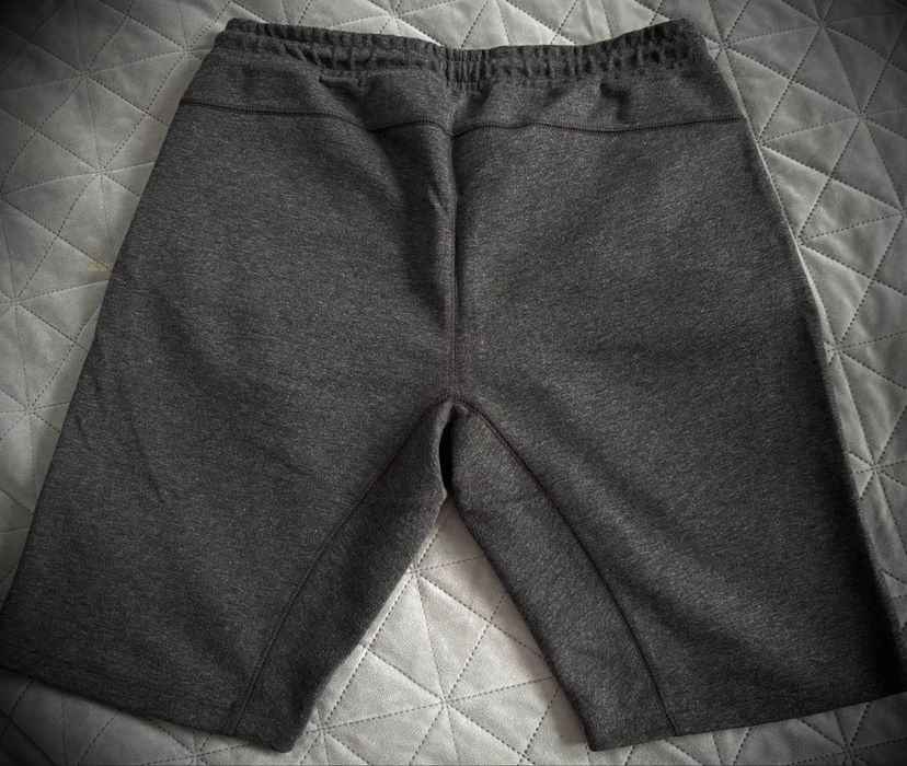 Pantaloni scurti Nike marimea L ca noi