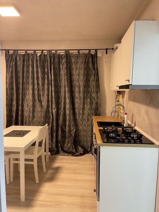Proprietar ofer spre inchiriere apartament 2 camere bloc nou