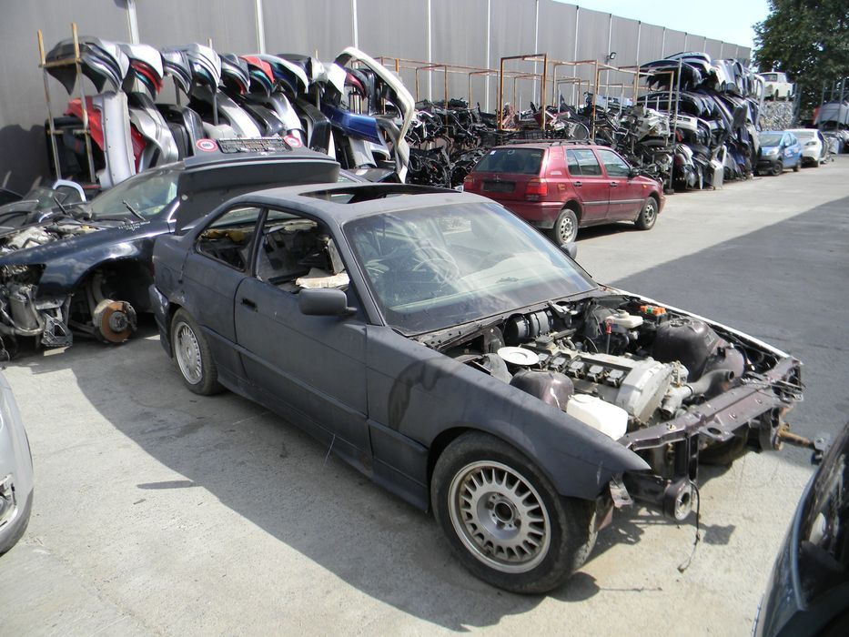 Dezmembrari BMW 3 (E36) (1990-2000) 320 i Benzina