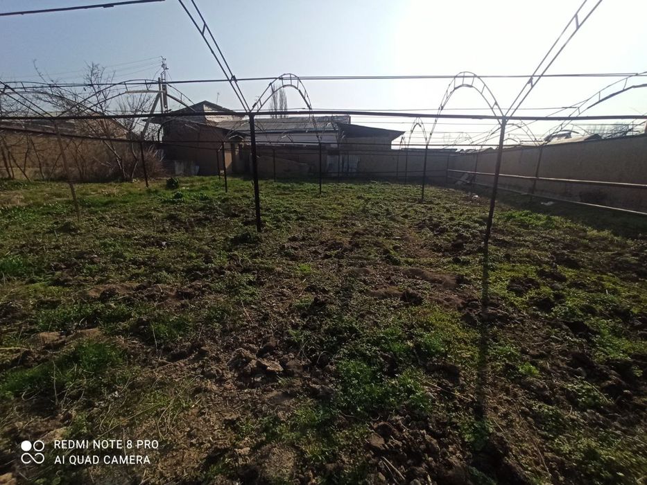 Uchaska sotiladi srochna  Xasanboy posti 5 6  km kirganda 6 sotukyer