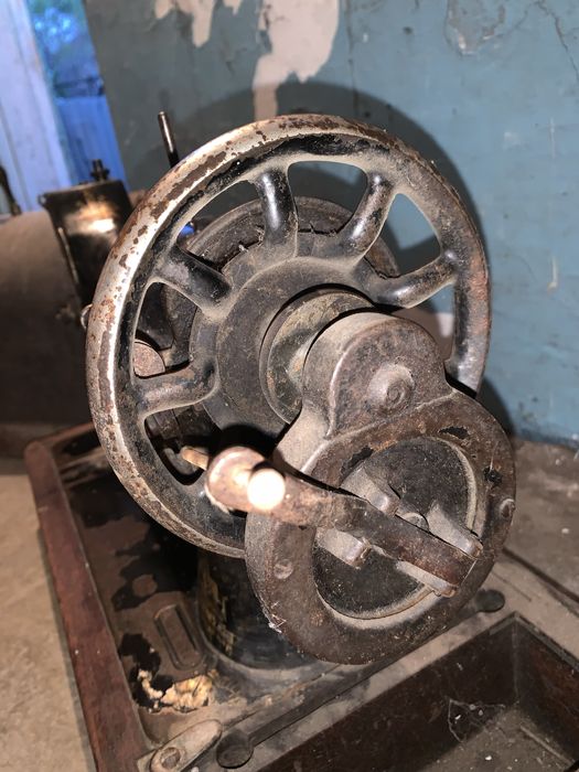 швейнай машина Singer