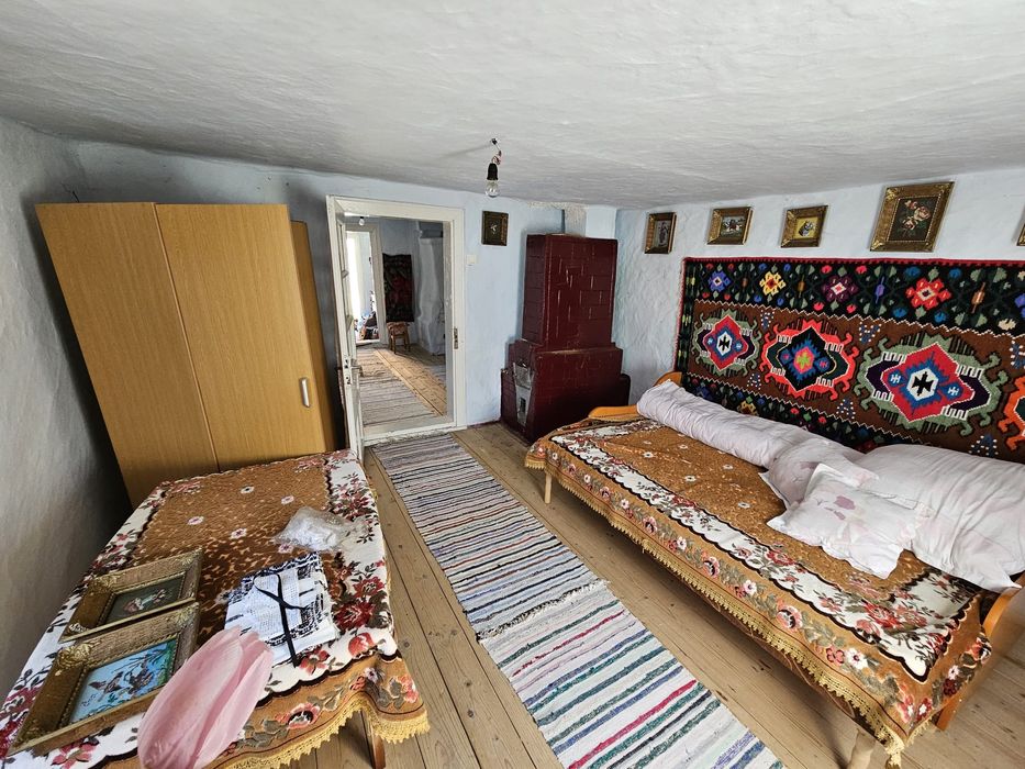 Teren cu casuta de vanzare in Bucovina Breaza