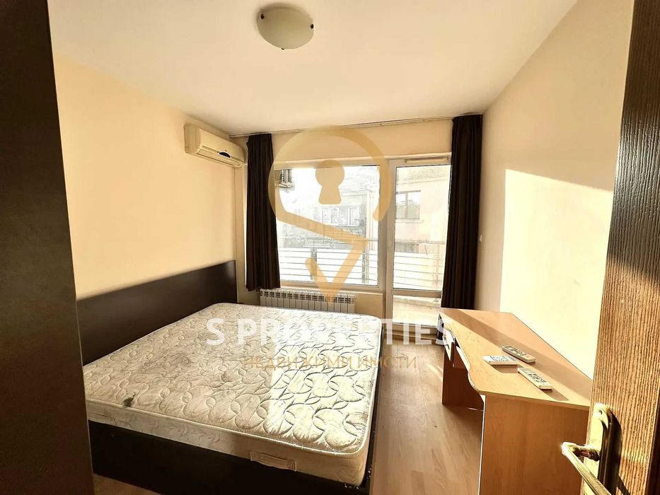 Продава се Четиристаен апартамент в Варна, Център - 122 кв.м за 1459 €/кв.м - Снимка #9