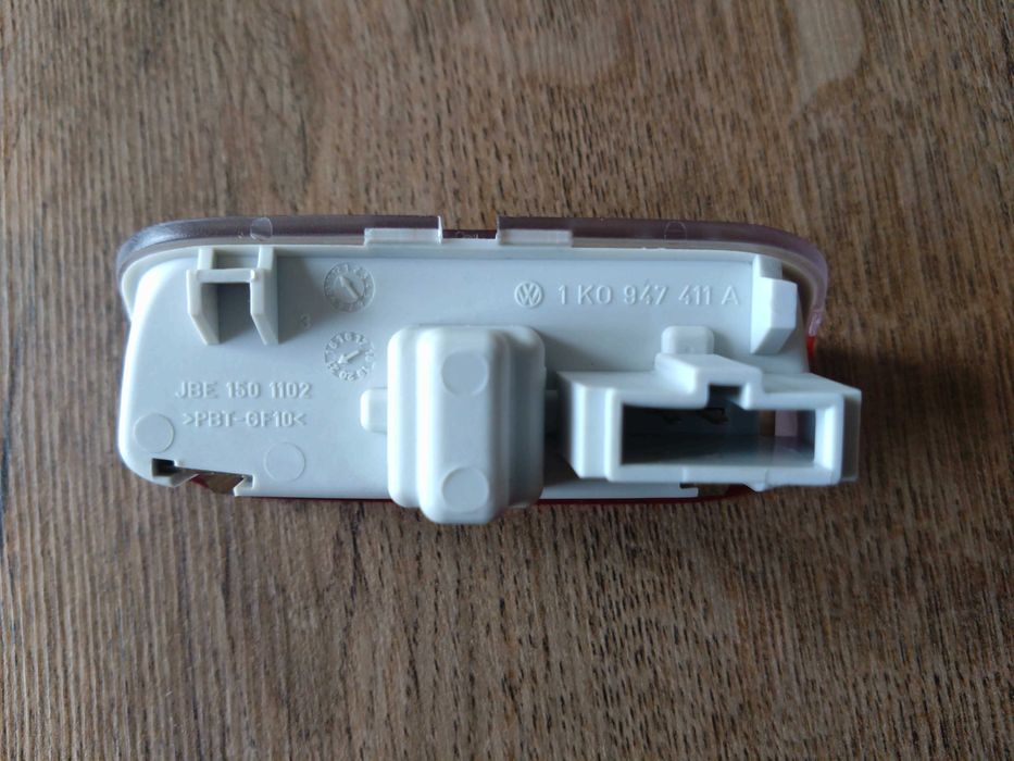 Плафон за осветяване на врата VW TOUAREG 2