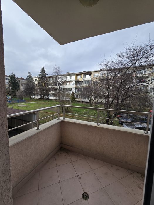 Дава се под наем Тристаен апартамент в София, Гоце Делчев - 115 кв.м за 997.05 € - Снимка #11