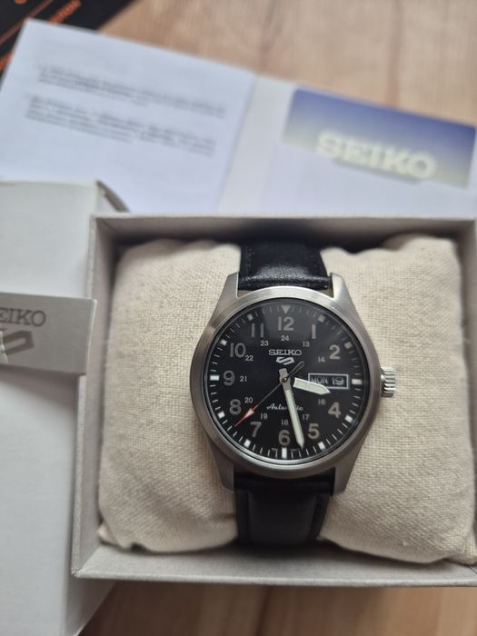 Мужские часы Seiko.