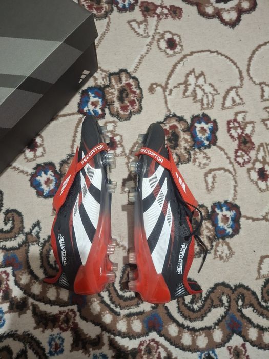 Бутсы Adidas Predator