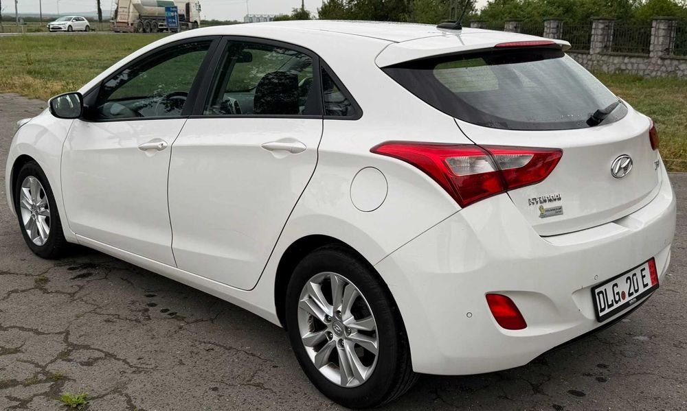 HYUNDAI i30*1.6 CRDI*2014*climatronic*scaune incalzite*LED