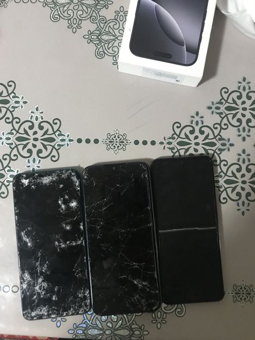 продам или обменяю 3 телефона