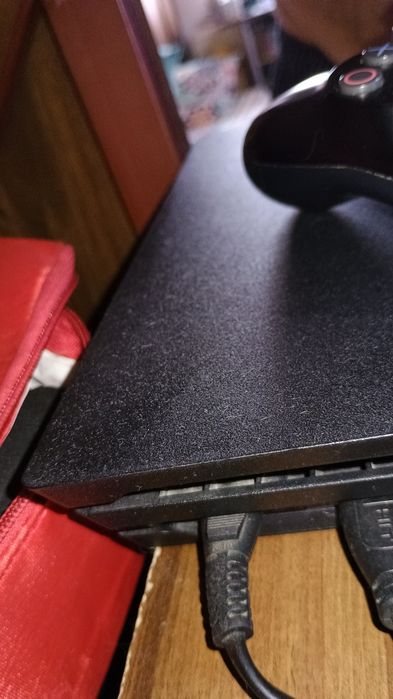 Consola jocuri jucarie copii Playstation PS 4 Pro 1Tb 2 manete ca noua