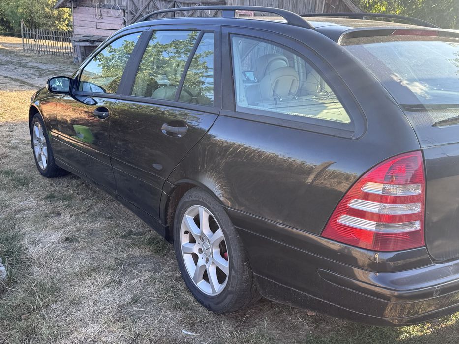 Mercedes benz c class w203