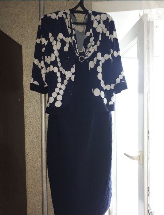 Продам платье трикотажное