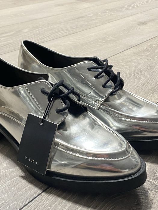 Pantofi Argintii Zara (40 / damă / noi cu eticheta)