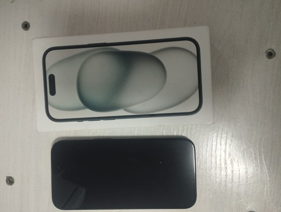 Смартфон Apple iPhone 15 128Gb черный