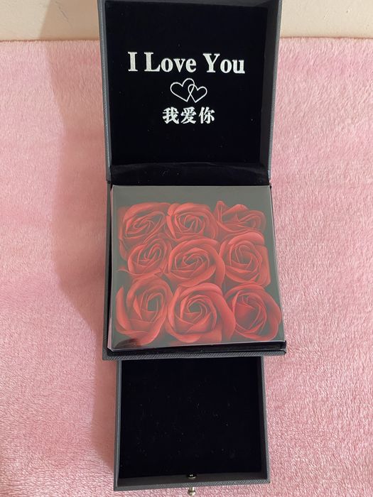 Продам  бокс  на подарок