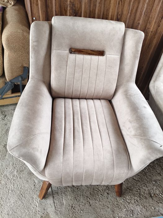 Продам новые кресла