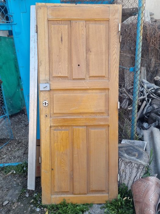 Продам Деревянные межкомнатные двери