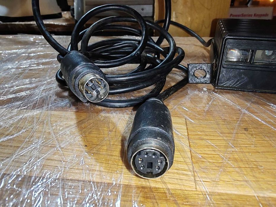 Cititor cod bare fix - conectare prin PS2