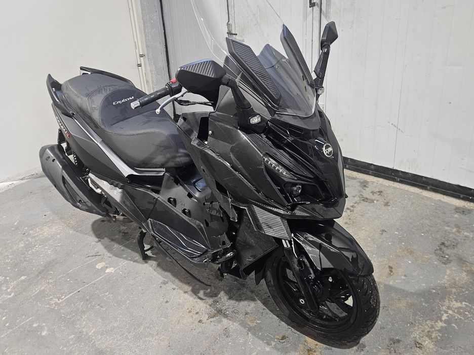 Sym cruisym 300 avariat