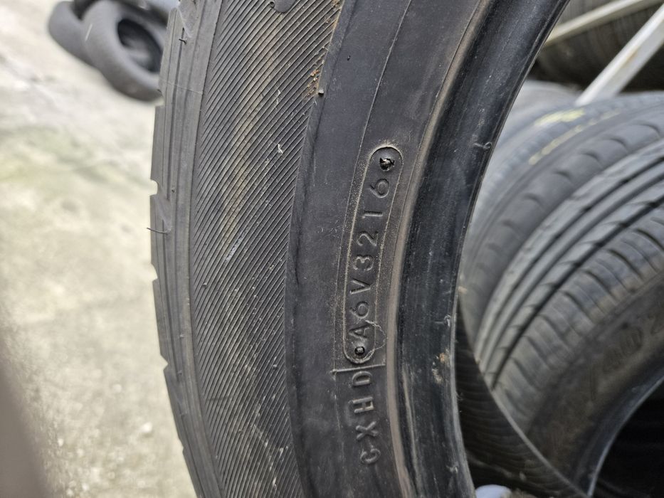 2 бр. Автомобилни гуми 225.60.18