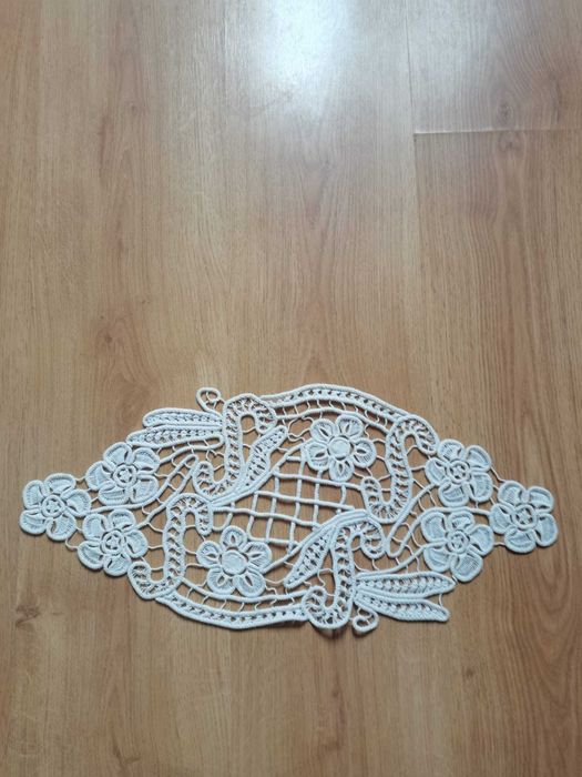 Vând milieuri macrame și față de masa macrame