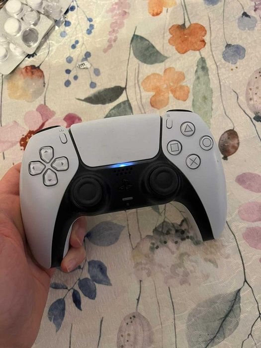 Playstation 5 - PS5 Slim Disk + 2 controllere Jocuri(FC26)+239RON[1TB]