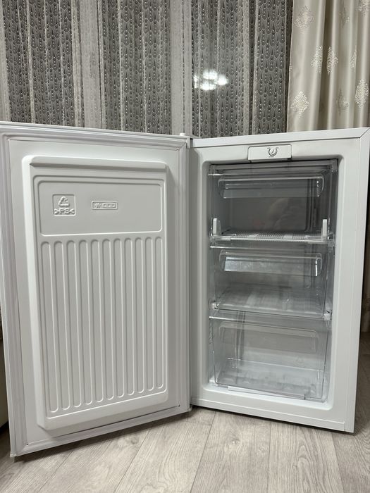 Продам морозильник марки «Hisense»