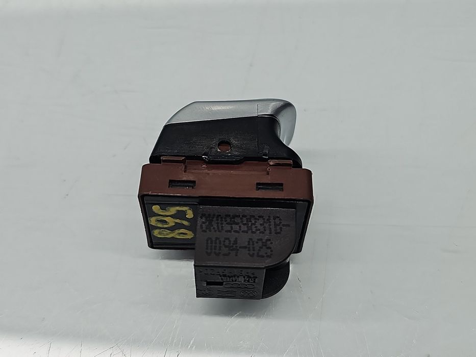 Buton deschidere portbagaj AUDI A4 (8K2, B8) [Fabr 2008-2015] 8K095983