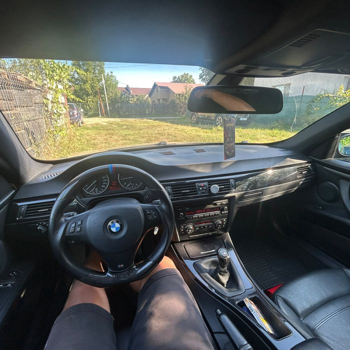 BMW  E92  320cd