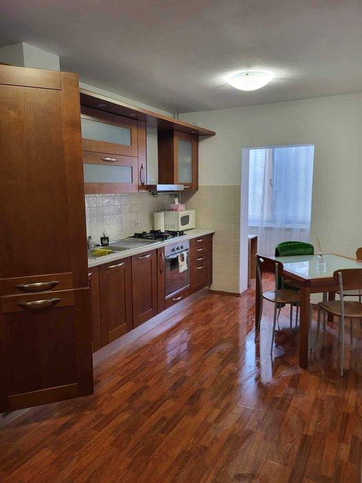 Apartament 3 camere de închiriat – Oradea, zona Decebal