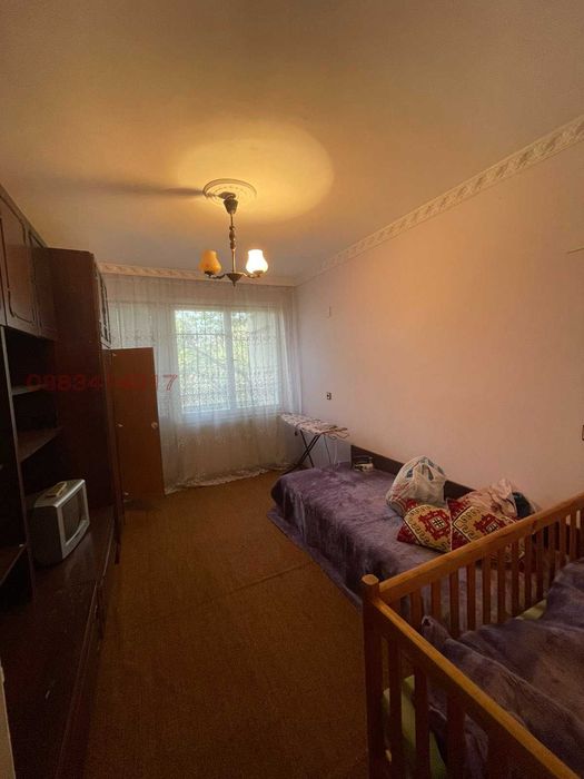 Продава се Многостаен апартамент в Гулянци - 215 кв.м за 466 €/кв.м - Снимка #8