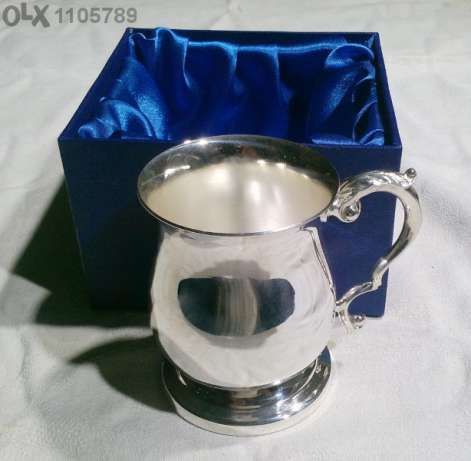 Посребрена с електролиза чаша.