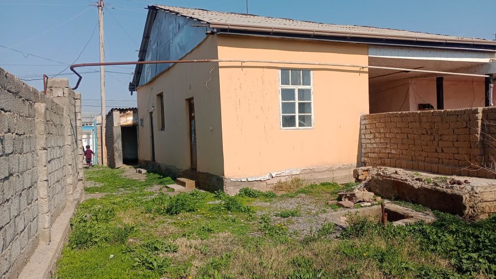 Срочно Уй еручастка сотилади дустлик махалласида!