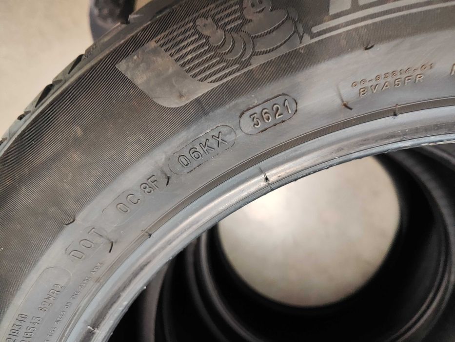 4бр.летни гуми 235/55/19 Michelin