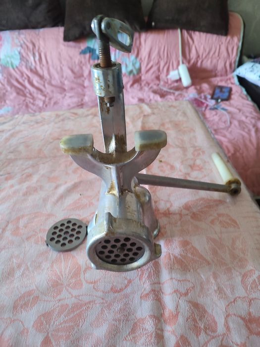 Продам мясорубки в отличном состоянии