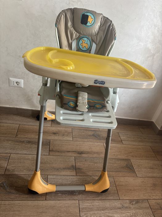Scaun de masa chicco+cadou suport baie